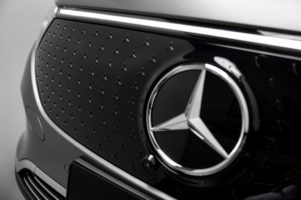 Vernieuwd front Mercedes-Benz EQA en EQB